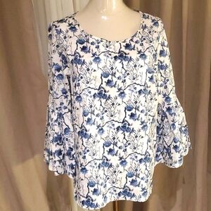 NWT Jane and Delancey floral blouse size M